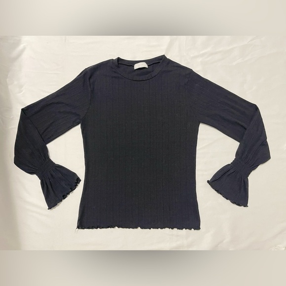 OAK + FORT Ribbed Jersey Top with Ruffled Sleeves - Picture 1 of 8